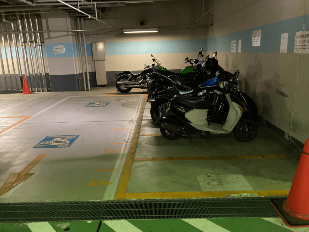 東京しごとセンターバイク駐車場置き場1